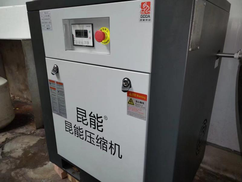 怎么快速鑒別成都空壓機潤滑油是否需要更換？ 